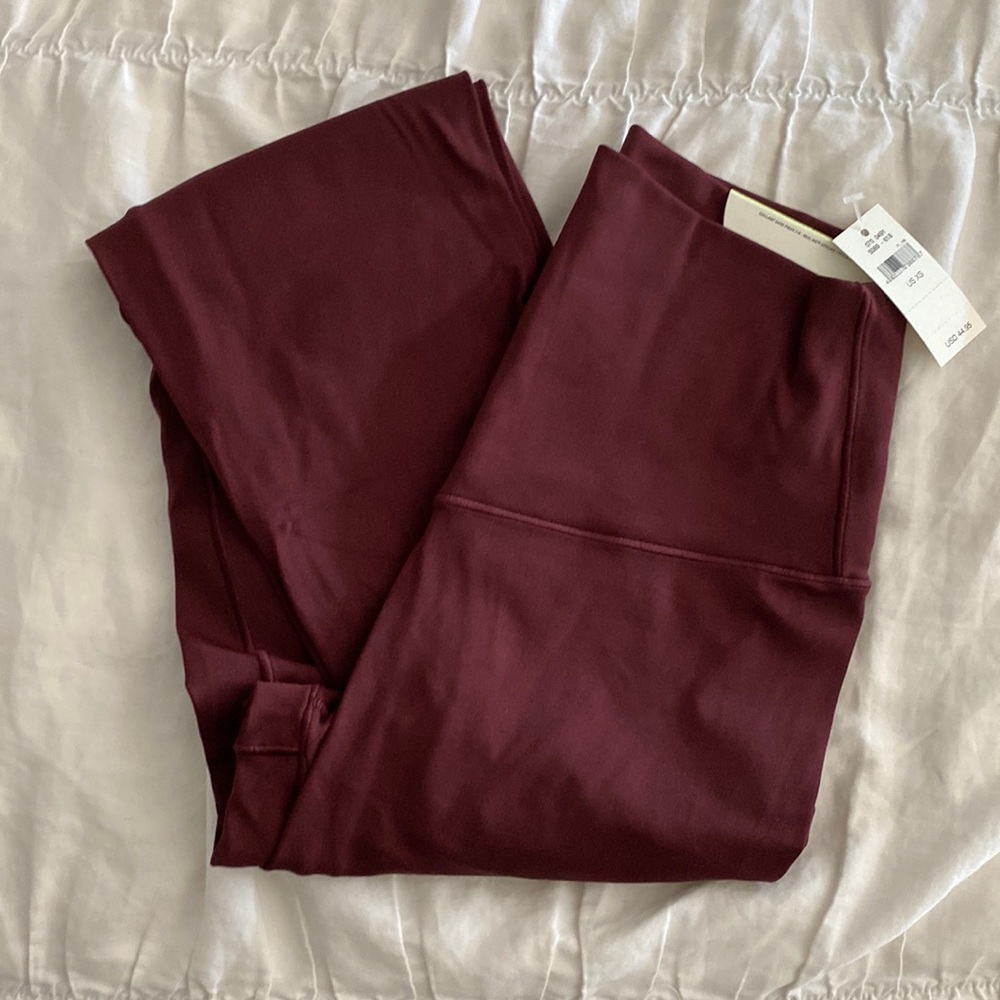 OFFLINE by Aerie, hi-rise leggings, size XS, 7/8 length, maroon